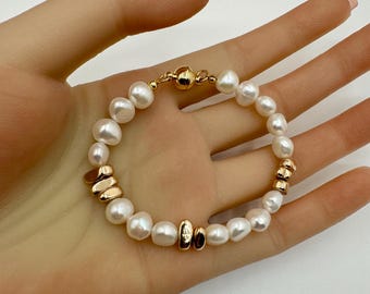 Natural irregular pearl bracelet with gold magnetic clasp, everyday pearl jewelry, B60