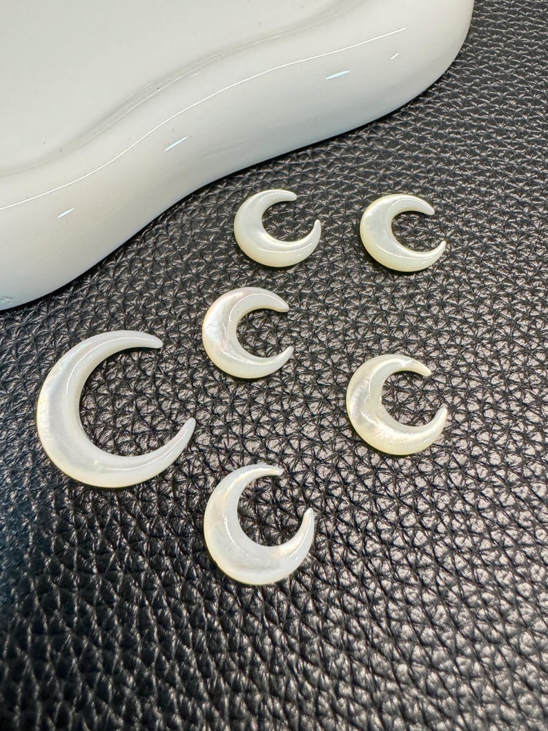 Moon-shaped Shell Pearl Bead: High-gloss Jewelry Making, 13mm/20mm - Etsy