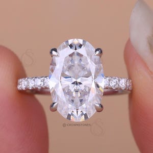 3.5 ct Oval Moissanite Engagement Ring: Solid Gold Eternity Bridal Ring