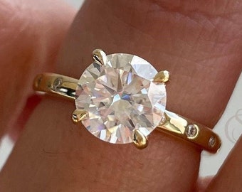 3 CT Round Cut Solitaire Diamond Ring Round Cut Flush Set Moissanite Engagement Ring Classic 14K Yellow Gold Anniversary Gift for Her