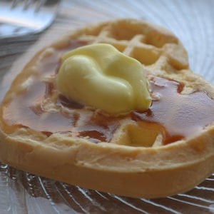 Valentine Seife - Love and Kisses Herz Waffel Seife - Frühstück Seife - Fake Food Seife - Valentinstag - Herz Seife - Exklusiv Unsere