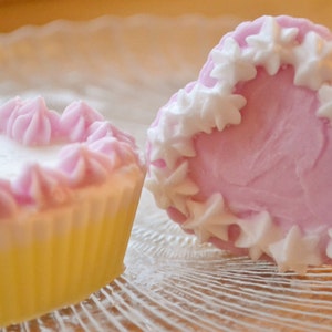 Cupcake Soap - Couple O&#39; Hearts Cupcake Soap Set - Heart Cupcake - Heart Soap - Valentines Day - Love - Gift for Her - Vegan Soap - Bakery