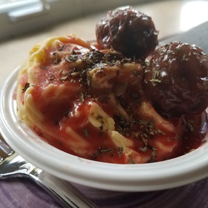 Em cima do espaguete Sabonete de comida italiana - Sabonete de comida - Jantar - Comida falsa - Suporte de comida - Sabonete para ele - Presente de mordaça - Comida italiana - Dia dos Pais