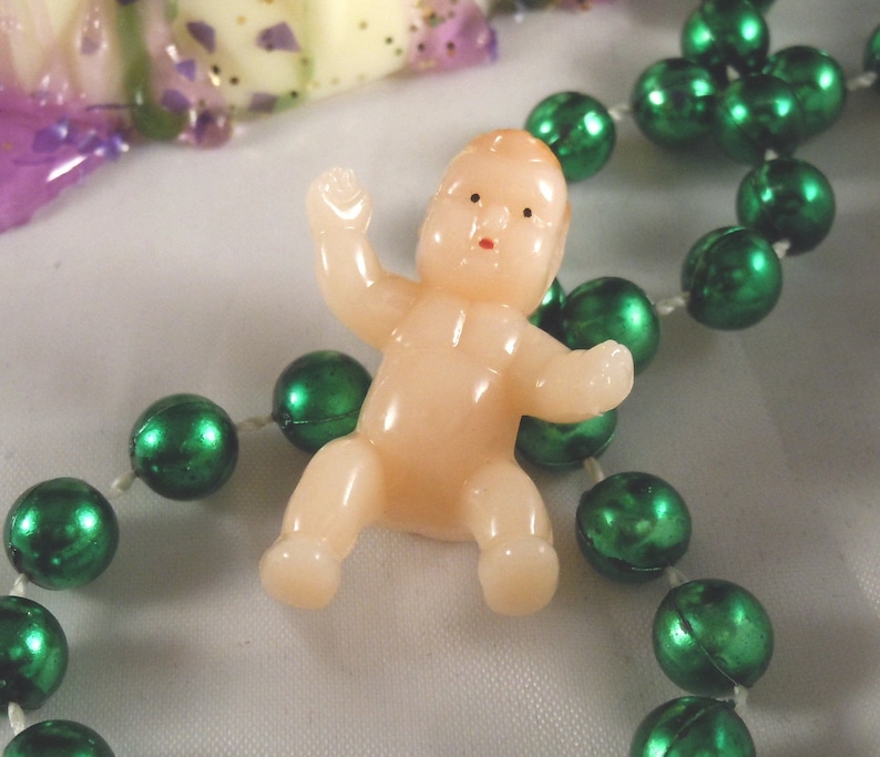 vegan mardi gras king cake