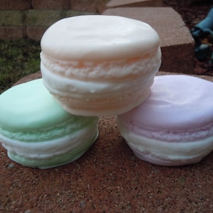 Macaron Soap Gift Set of 4 - holiday gift - Party Favor - Vegan - Spa Gift - Mother&#39;s Day - Anniversary - Soap - Cookie - Shower - Stocking