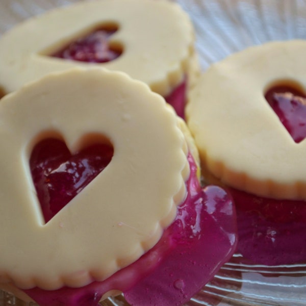 Cookie Soap - Sweetheart Linzer Tart Cookie Soap - Holidays - Valentine's Day - Love - Fake Food - Dessert - Bakery - Gifts - Mothers Day