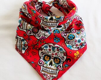 Small Sale: Dog Bandana Sugar Skull Rose Print fashion holiday dog clothes tie-on Day of the Dead dia de los Muertos or Halloween