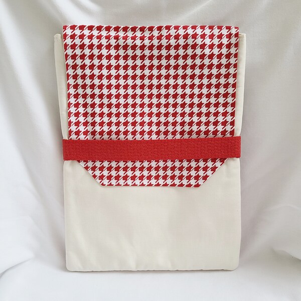 Gadget Sleeve, Padded Notebook Book Bag, Red Houndstooth Bag