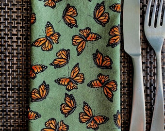 Pretty Monarch Butterflies Cloth Napkins - Set of 2