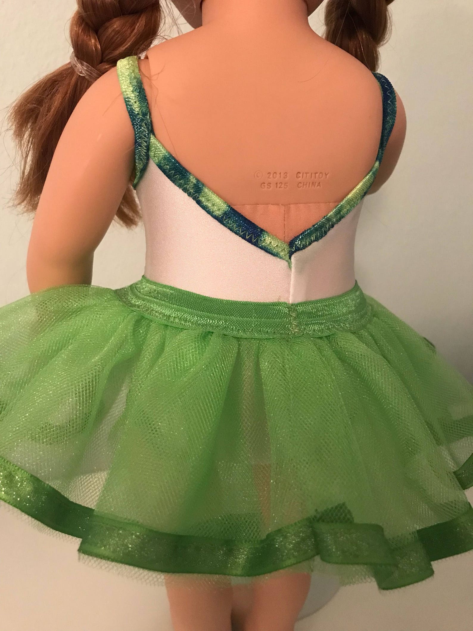 complete 5-piece outfit: celtic green tutu, white leotard, ballet shoes, tights, and headband - 18