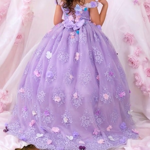 Quinceanera Robe, lila Quinceanera Kleid Baby Mädchen, Kleinkind der Schulter Quitte Kleid, Blumen Quitte Kleid mit Schleppe, Quinceanera Kleid