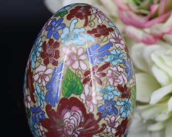 Vintage Chinese Cloisonné Floral Egg – Handcrafted Enamel Brass Decorative Art – 4.5" Collectible Display Piece