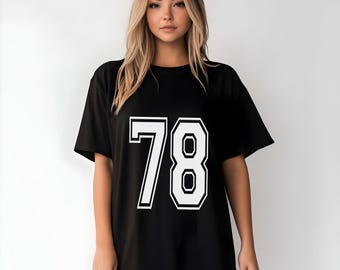 Benutzerdefinierte Sportnummer T-Shirt: Varsity Jersey Style