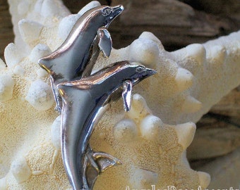 Vintage Taxco Dolphins Brooch, Hallmark 925 Sterling Silver, Mexican Jewelry, Fine Jewelry, Double Dolphin Pin, TU-47 Artist Mark, Pristine