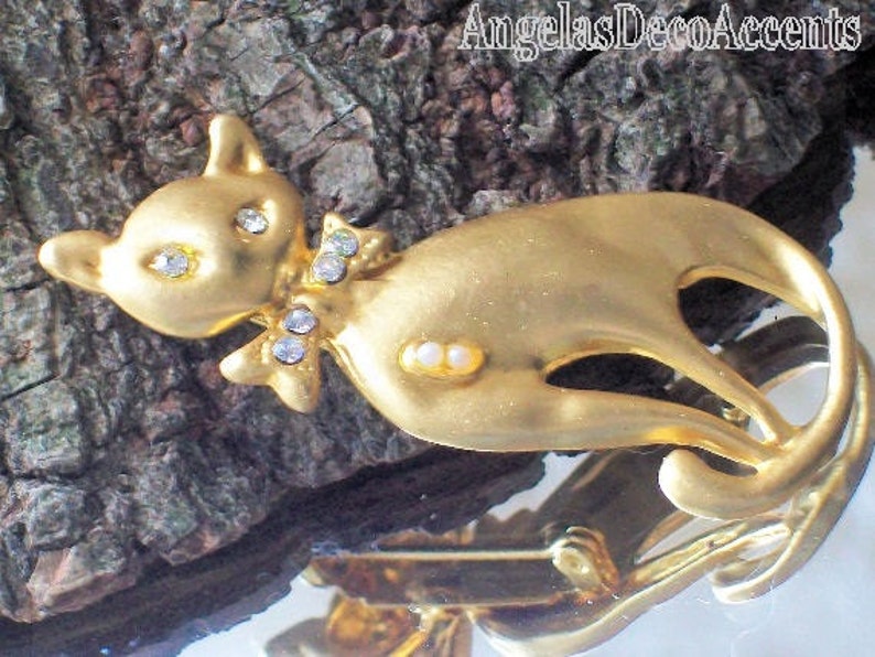 Vintage Cat Pin Pet Whimsy Sleek BroochFigural Mod JewelryVintage FelineCostume JewelryMatte Gold ToneCrystal Like Eyes and Bow Tie Pin image 3