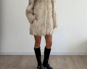 Vintage Authentic Fur Coat Jacket / Natural Genuine Feal Fur Polar Fox Mink / Off White Ivory / Winter Warm Coat / Fluffy Cozy / size 46