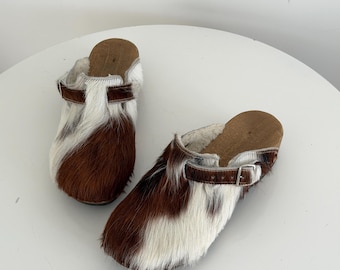 Vintage Archive Prada Early 2000s Black Leather Kitten Heel Mules
