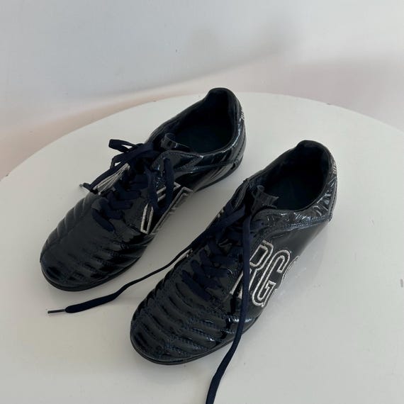 靴 DIRK BIKKEMBERGS FOOTBALL SHOES Y2K Dirk Bikkembergs Black Football Vintage Sneakers / Patent