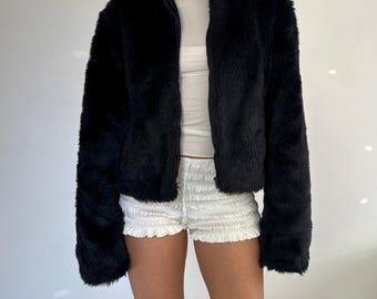 Vintage Faux Fur Black Fluffy Jacket / Cropped Crop Warm Bomber / Y2K Zip Up / Yeti Shaggy Furry / 00s