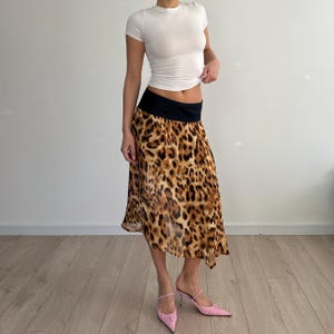 Vintage Leopard Animal Print Midi Skirt / Boho Chic Flowy / Denim Waistband Mid Lengh Skirt / y2k 2000s 90s / size 38