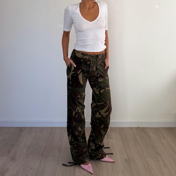 Benetton, Vintage Benetton Military Khaki Cotton Cargo Pants / Green Multipocket Utility Trousers Jeans / Size 38