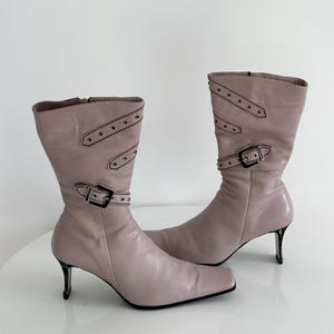 Vintage roze paarse leren laarzen / kniehakken met vierkante neus en ceintuur / Made in Italy / Maat 39