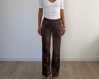 Vintage broek van rijkbruin suède leer / Klassieke bootcut broek met middelhoge taille en uitlopende pijpen / Jaren 90 (Y2K) / Maat 34
