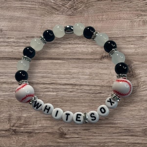 Chicago White Sox Bracelet Friendship Bracelet White Sox Wristlet White Sox Bracelet White Sox Fan Gift for White Sox Fan