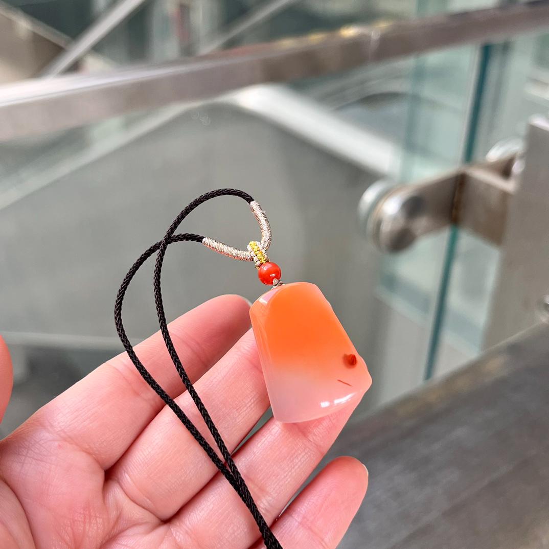 天然玉石】南紅瑪瑙ネックレス 1つ