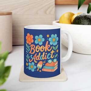 Ceramiczny kubek Floral Books, inspirujący prezent dla czytelników, kubek do kawy, prezent dla miłośników książek, uznanie dla nauczyciela, przytulne wibracje