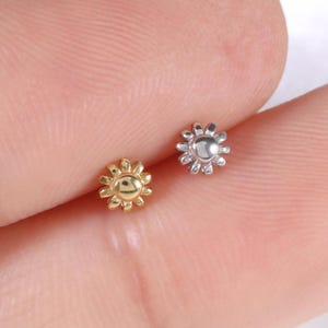 Tiny Sun Earring Sunburst Cartilage Helix Labret Earlobe Stud Silver Push Back Earring Celestial Jewelry Handmade Piercing Gift