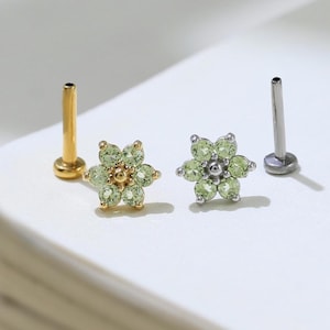 Silver Blooming Flower Peridot Stud Earring Delicate Gemstone Cartilage Helix Labret Stud Push Back Earring Gold Plated Piercing Jewelry