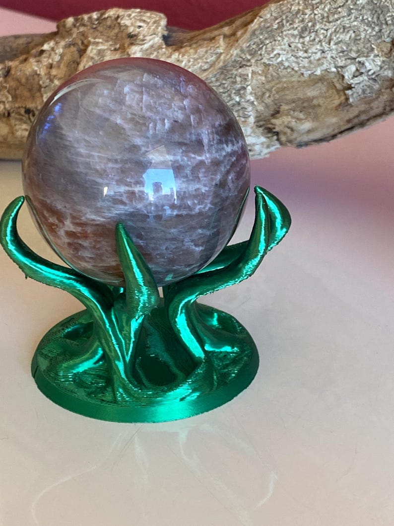 Mystical Tree Crystal Ball Stand – Spiritual Nature Display zdjęcie 3