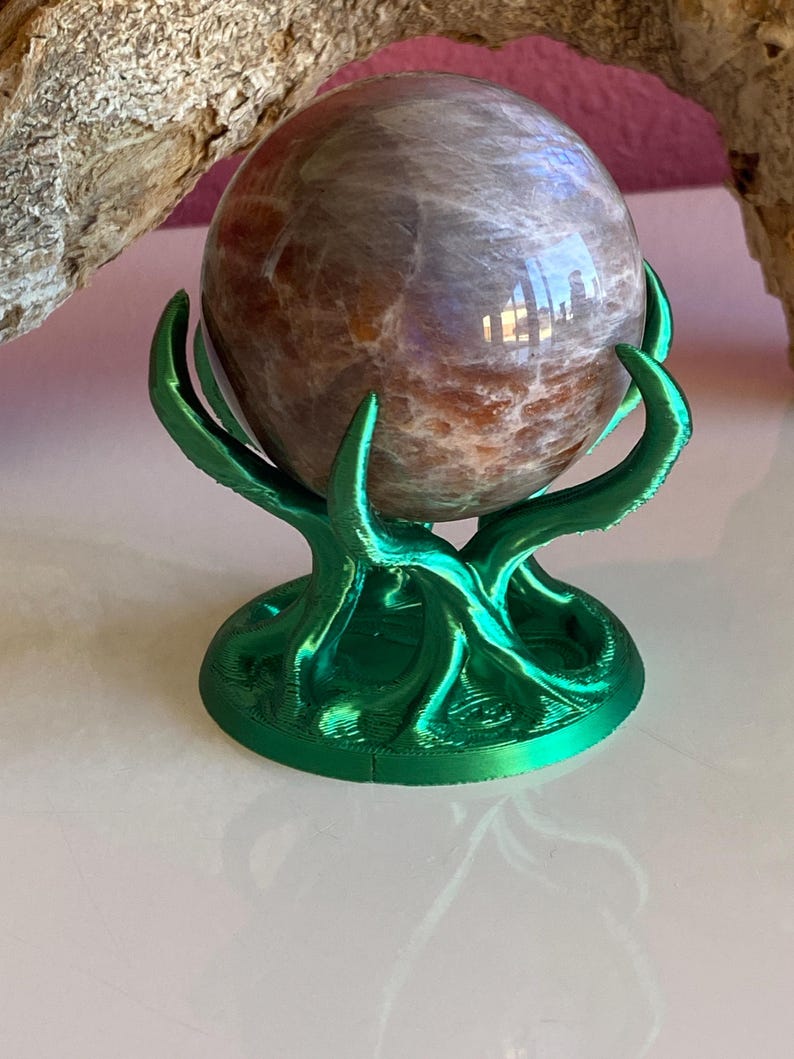 Mystical Tree Crystal Ball Stand – Spiritual Nature Display zdjęcie 2