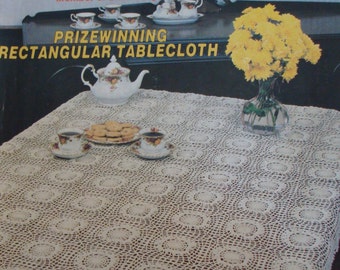 Pattern Magazine-Crochet World April 1987/Crochet patterns/Women's Patterns/Doll Patterns/Winter patterns/home decor patterns/Baby patterns