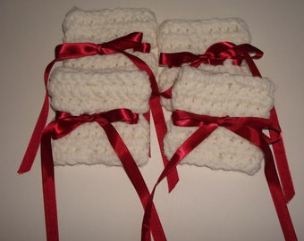 Crochet Holiday Set of 4 Napkin Rings with Ribbon Ties/Accent Napkin Rings/White Crochet Napkin Rings/Festive Napkin Rings/Christmas/Holiday