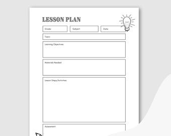 Op de afbeelding: Een witte lesplanningspagina met de tekst "Lesson Planning Page" en "Lesson Plan". De pagina bevat velden voor klas, vak, datum, onderwerp, leerdoelen, materialen, lesstappen en beoordeling. De tekst "ready to print and fill in with your unique lesson plan" is ook aanwezig.