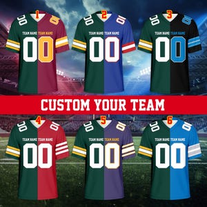 Pode incluir: Seis camisas de futebol em várias combinações de cores, cada uma com o número "00" em branco. As camisas são verdes, vermelhas, azuis, pretas e roxas, com o texto "CUSTOM YOUR TEAM" em vermelho.