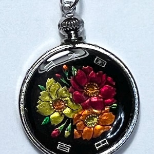 Japan 100 Yen Cherry Blossom Hand Painted Coin Medallion