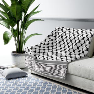 Sherpa Fleece Blanket | Keffiyeh