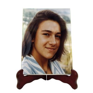 Blessed Chiara Luce Badano Ceramic Icon – Catholic Youth Saint Tile, Modern Teen Blessed Wall Art | Flos Carmeli HolyArt