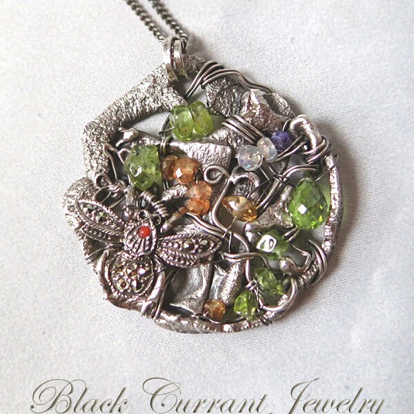 Bee Pendant with Peridot