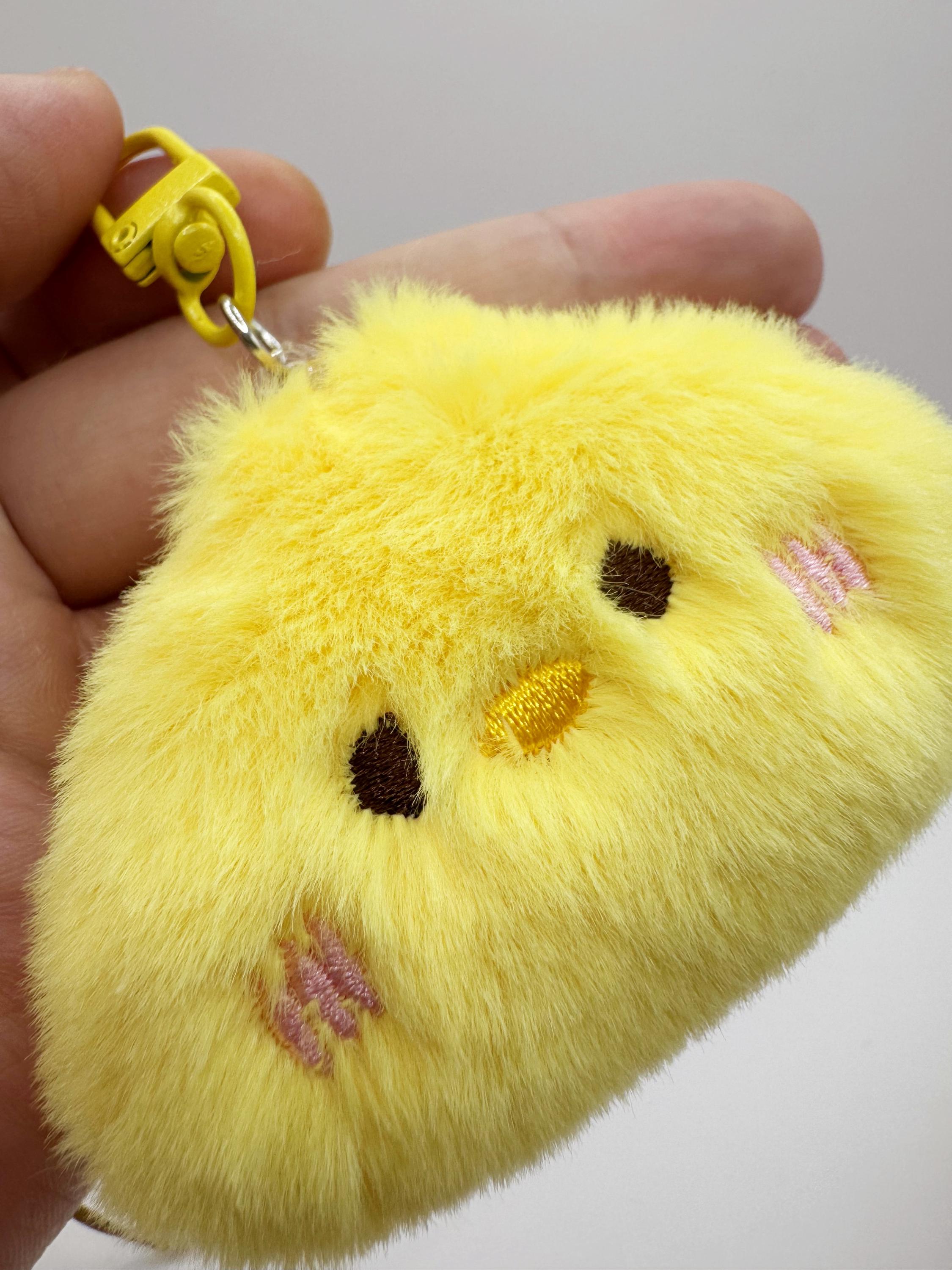 ミニひよこぬいぐるみキーホルダー：手作りのふわふわの黄色いひよこの