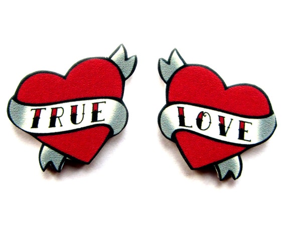 Herz Ohrringe Wahre Liebe Tattoo Stil Von Dolly Cool Etsy