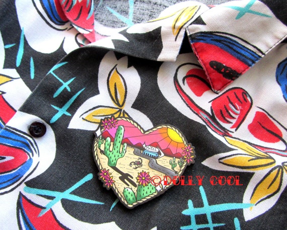 Novelty brooches store