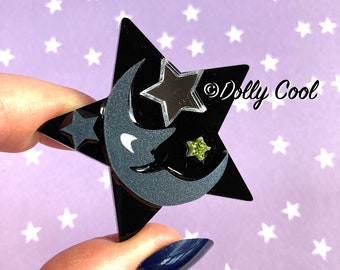 Acrylic Man in The Moon Brooch by Dolly Cool - Vintage Style Novelty Brooch - Fakelite - Creepy Cute - Stars - Halloween - Black & Silver