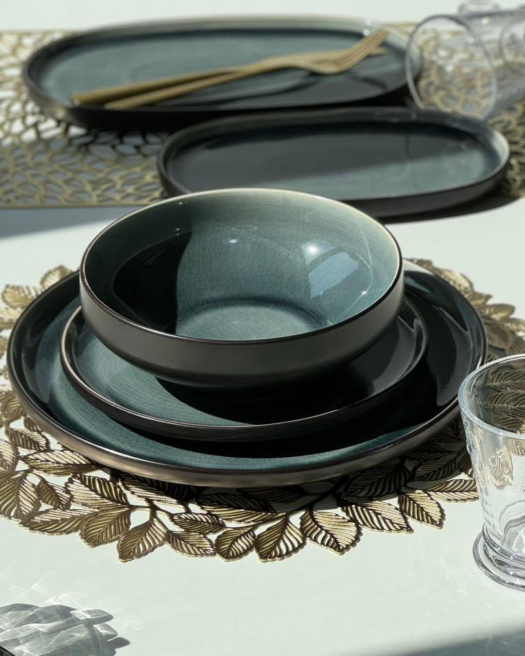 Rustic Gray Ceramic Dinnerware Set (6-piece Plates) | Handmade Pottery ...