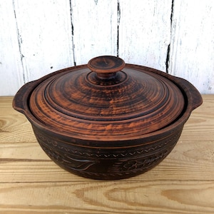 Frying pan of red clay, Clay frying pan with lid,  cooking frying pan, earthenware, baking dish, pottery, ceramic pottery, organic dish
