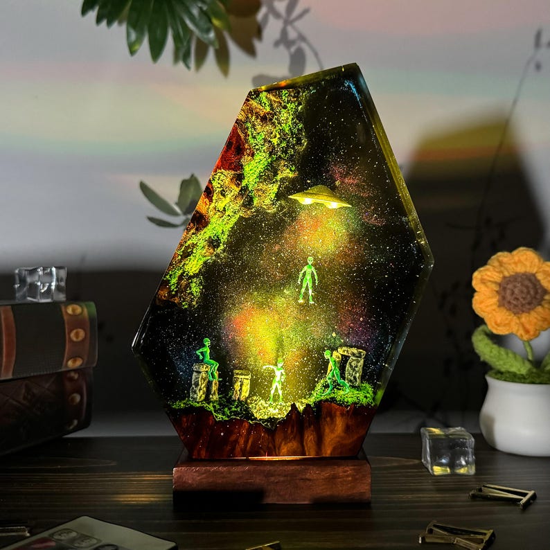 Alien Resin Lamp • UFO Abduction LED Light • Sci-fi Home Decor ...