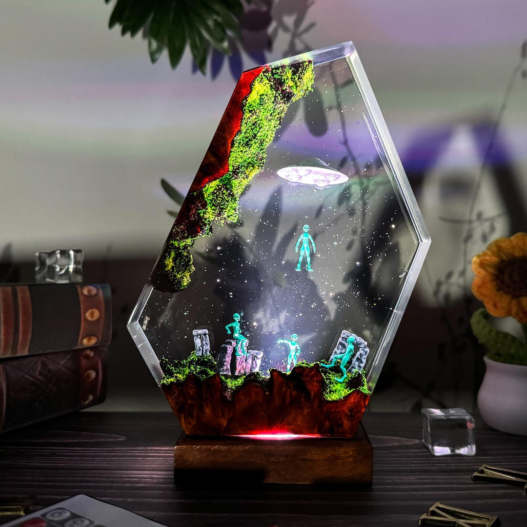 Clear Alien Resin Lamp • Transparent UFO LED Light • Sci-fi Desk Decor ...